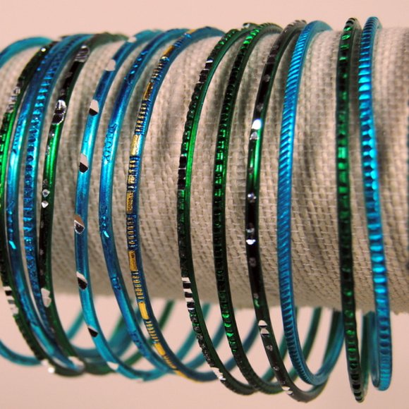 Bangles Set Green & Aqua w/Silver Black Accents - Picture 3 of 4